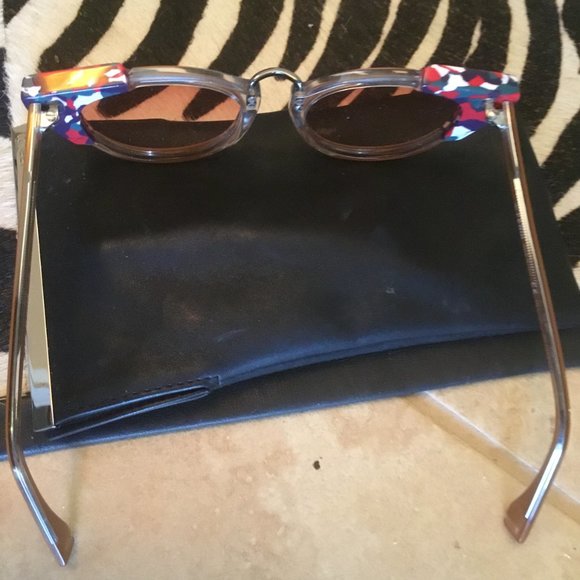 Fendi sunglass New with case main image 4